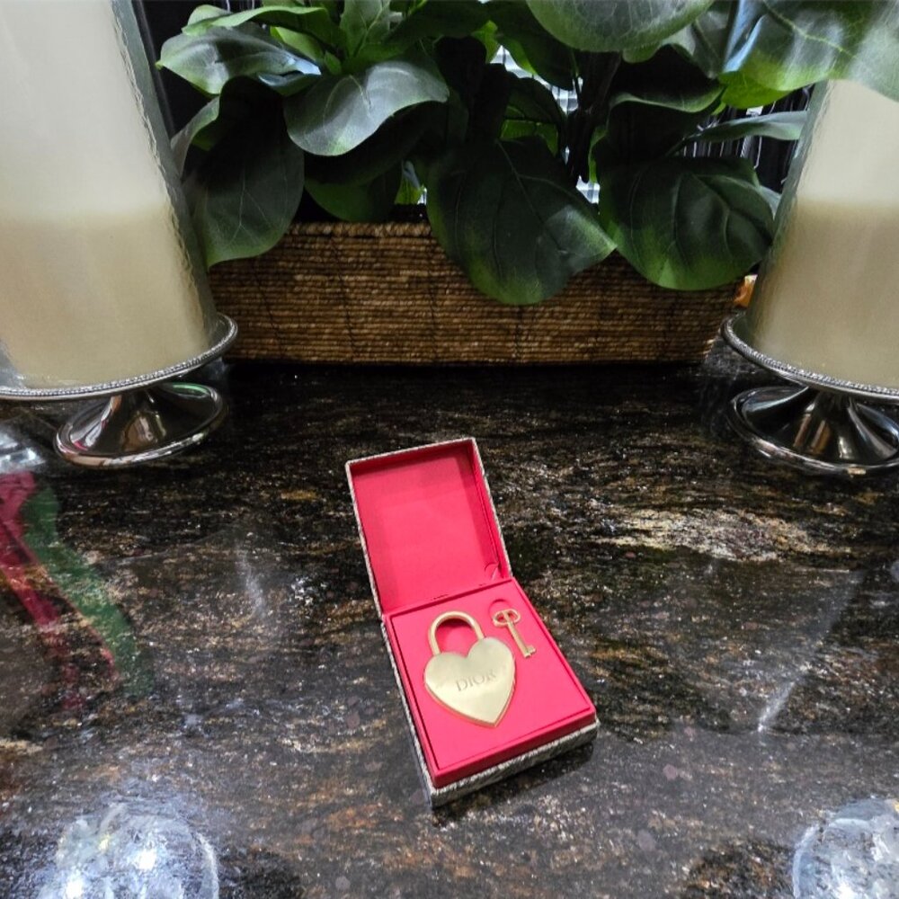 Nib Authentic Christian Dior Lock And Key - image 2